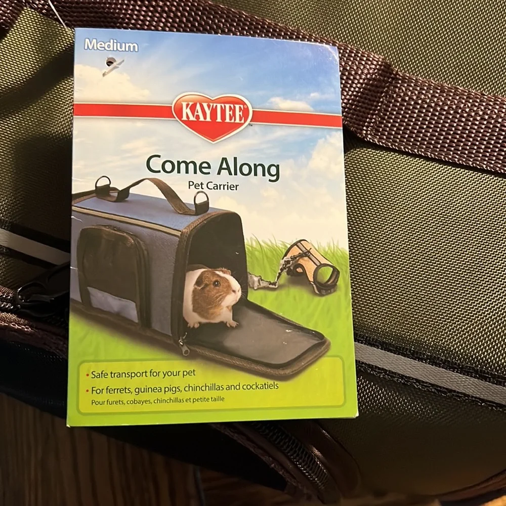 Come Along Pet Carrier by kaytee size medium